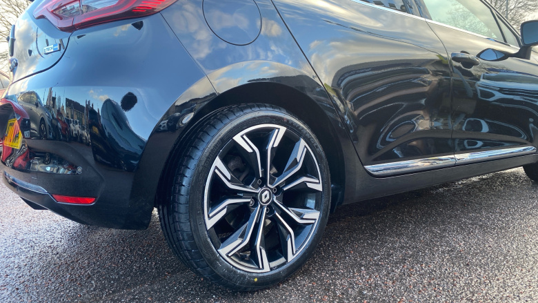 Renault Clio 1.6 E-TECH full hybrid 145 Techno 5dr Auto Hybrid Hatchback